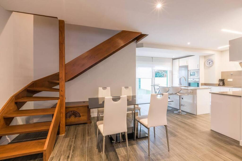 Chalet En La Cuidad- Con Jardin Y Barbacoa Хіхон Екстер'єр фото
