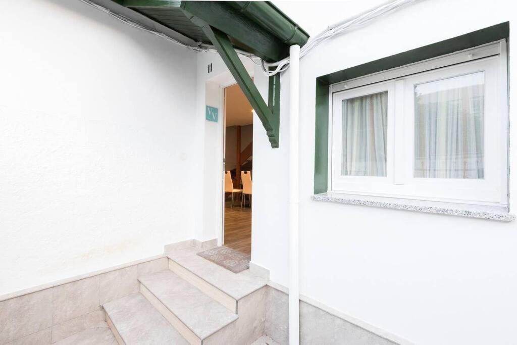 Chalet En La Cuidad- Con Jardin Y Barbacoa Хіхон Екстер'єр фото